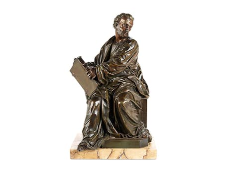 Sitzfigur eines Evangelisten in Bronze